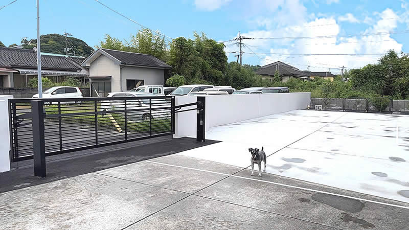 鹿屋市で愛犬が安全に遊べるドッグランの自動開閉門扉